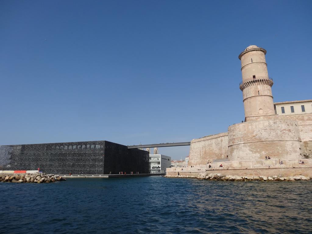Duplex Des 13 Cantons Marseille Luaran gambar
